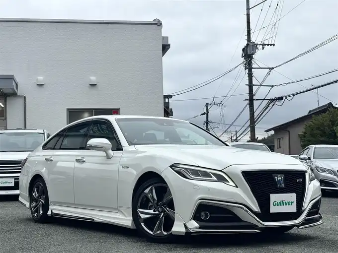 新着情報“クラウンハイブリッドRSアドバンス”2018年式ホワイトパールクリスタルシャイン入荷しました！