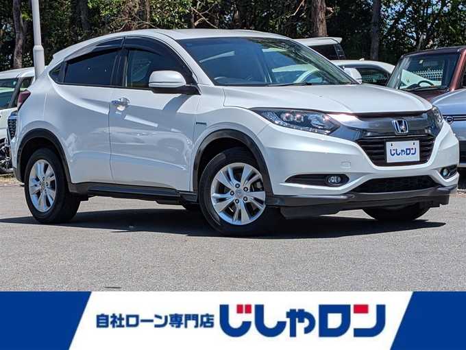 新着情報“ヴェゼルハイブリッドX”2014年式ホワイトオーキッドパール入荷しました！