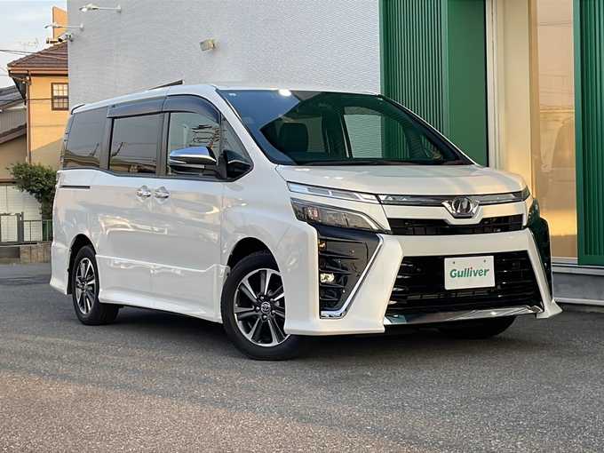 新着情報“ヴォクシーZS 煌Ⅱ”2019年式ホワイトパールクリスタルシャイン入荷しました！