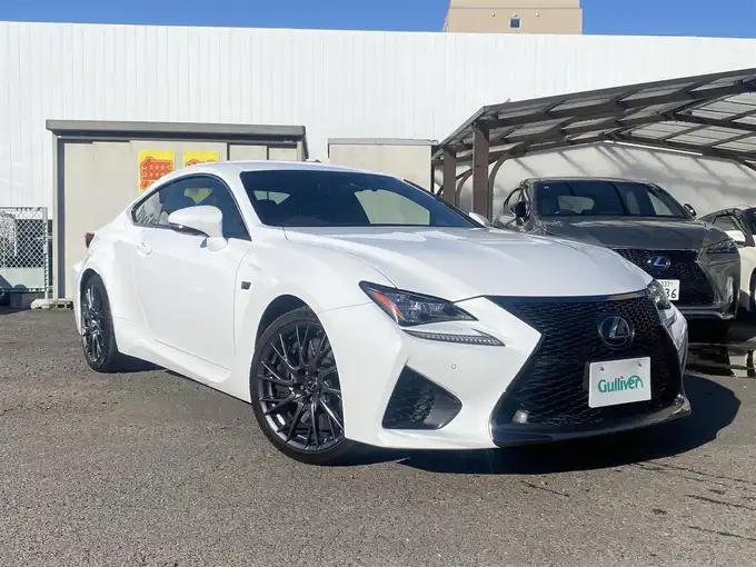 新着情報“ＲＣ Ｆ”2018年式ホワイトノーヴァガラスフレーク入荷しました！