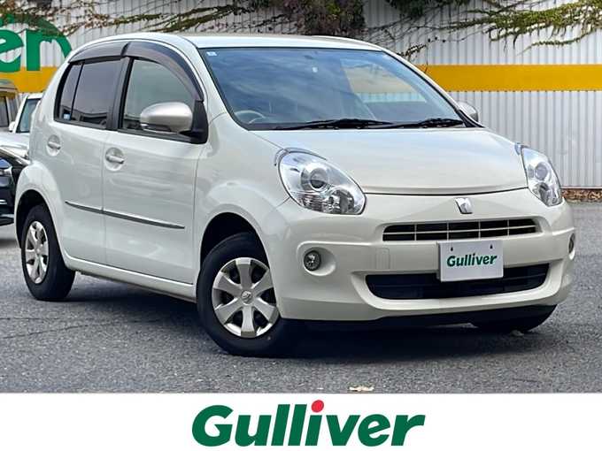 新着情報“パッソプラスハナ Cパッケージ”2012年式パールホワイト1入荷しました！