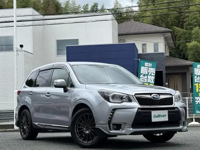 新着情報“フォレスター2．0XT アイサイト”2013年式アイスシルバーメタリック入荷しました！