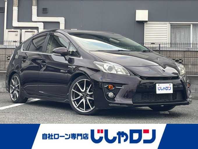 新着情報“プリウスSツーリングセレクション・G’s”2012年式ボルドーマイカメタリック入荷しました！