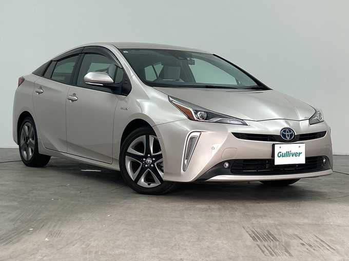 新着情報“プリウスAツーリングセレクション”2019年式スティールブロンドM入荷しました！