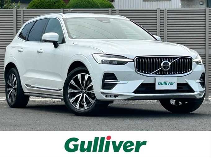 新着情報“ＸＣ６０アルティメット B5 AWD”2023年式白入荷しました！