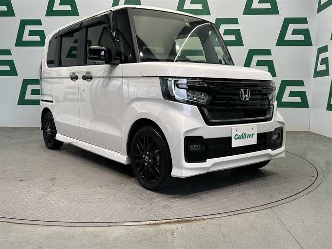 新着情報“Ｎ－ＢＯＸカスタムLターボ特別仕様車スタイル+ブラック”2022年式プラチナホワイトパール入荷しました！