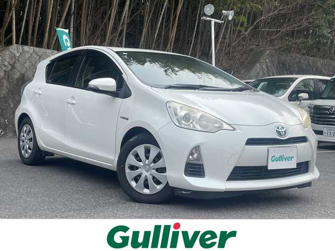 新着情報“アクアG”2013年式ライムホワイトパールクリスタルシャイン入荷しました！