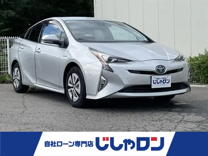 新着情報“プリウスA”2016年式シルバーM入荷しました！
