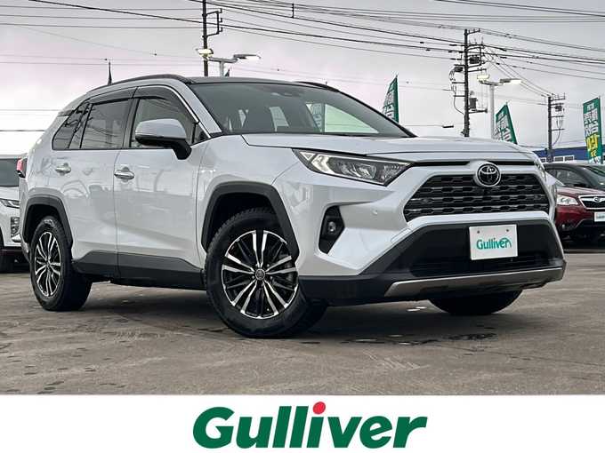 新着情報“ＲＡＶ４G”2022年式プラチナホワイトパールマイカ入荷しました！