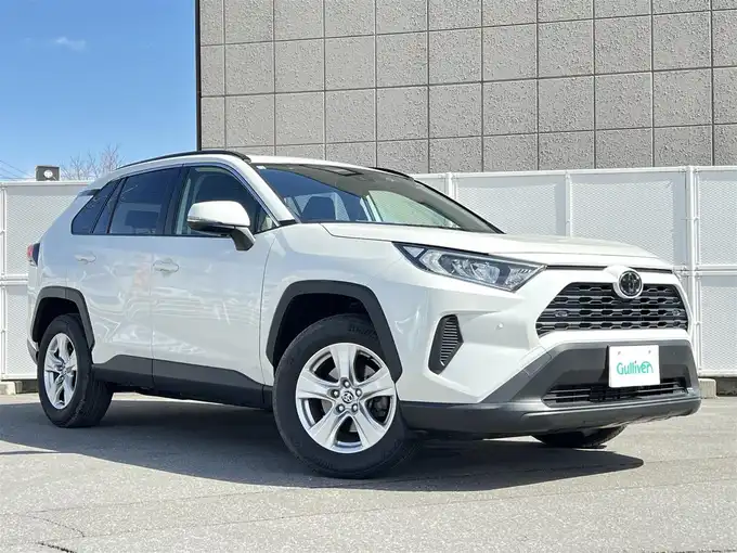 新着情報“ＲＡＶ４X”2020年式ホワイトパールクリスタルシャイン入荷しました！