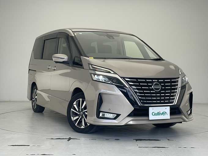 新着情報“セレナハイウェイスターV”2021年式カシミヤグレージュ入荷しました！