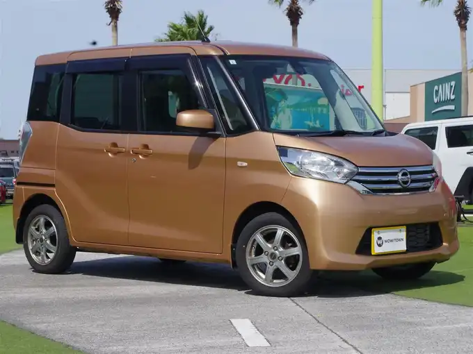新着情報“デイズルークスX Vセレクション+セーフティⅡ”2015年式ピンクゴールドM入荷しました！
