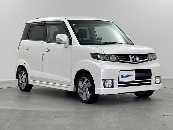 新着情報“ゼストスパークW”2011年式プレミアムホワイトパール入荷しました！
