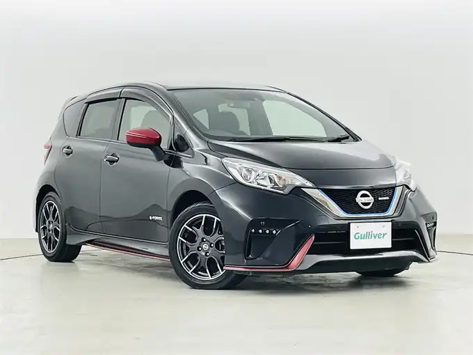 新着情報“ノートe－パワーニスモ”2019年式スーパーブラック入荷しました！