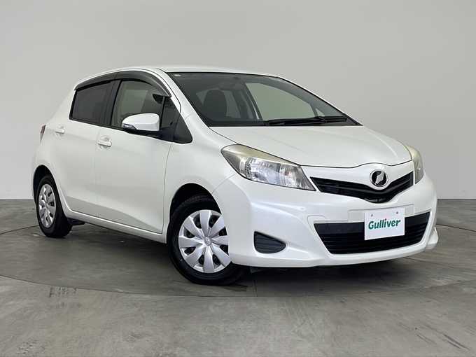 新着情報“ヴィッツF スマートストップパッケージ・スマイルエディション”2012年式ホワイトパールクリスタルシャイン入荷しました！