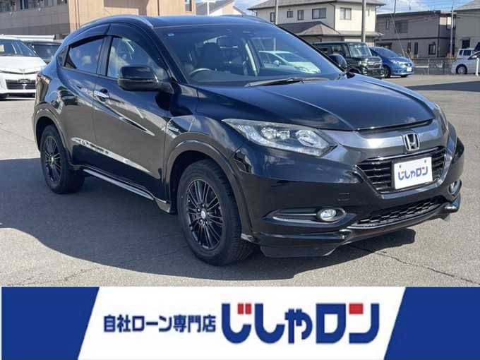 新着情報“ヴェゼルハイブリッド”2015年式クリスタルブラックパール入荷しました！