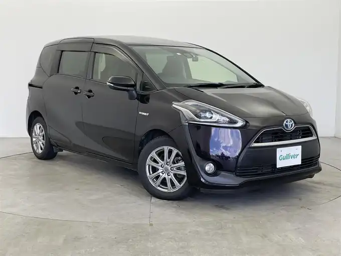 新着情報“シエンタハイブリッドG クエロ”2018年式クールボルドーガラスフレーク入荷しました！