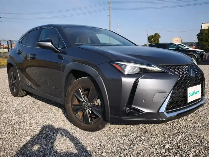 新着情報“ＵＸUX200 バージョンC”2022年式ソニッククロム入荷しました！