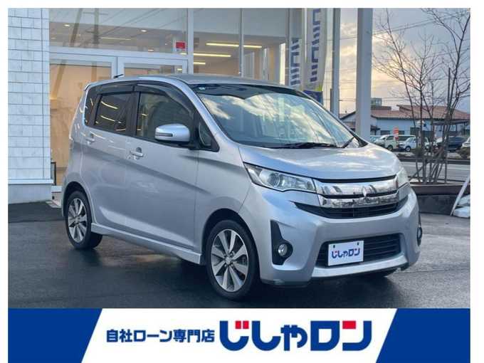 新着情報“ｅＫカスタムT”2014年式クールシルバーメタリック入荷しました！