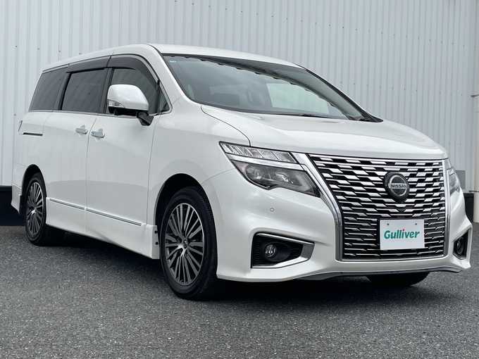 新着情報“エルグランド250ハイウェイスターS”2020年式ピュアホワイトパール入荷しました！