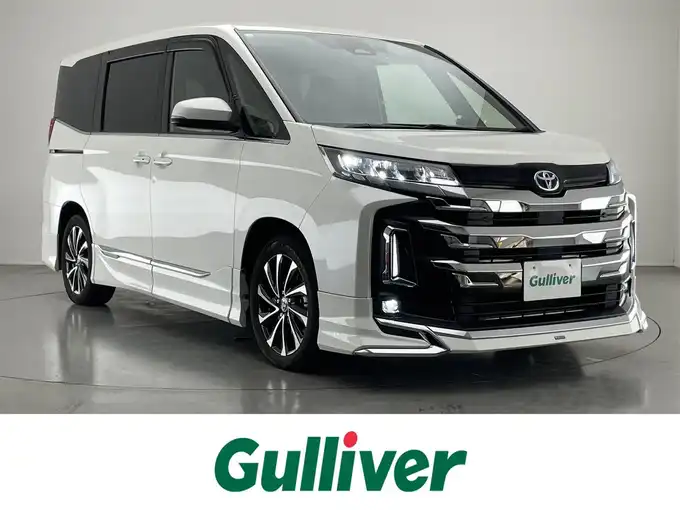 新着情報“ノアハイブリッドS－Z”2023年式ホワイトパールクリスタルシャイン入荷しました！