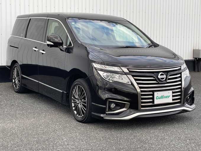 新着情報“エルグランド250ハイウェイスターS アーバンクロム”2020年式ファントムブラック入荷しました！