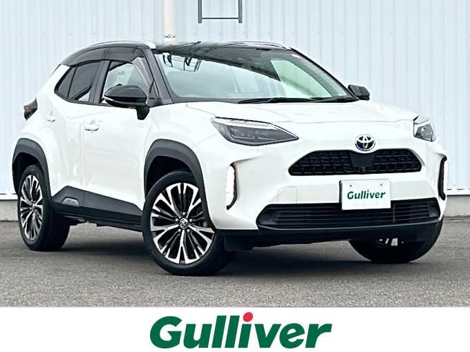 新着情報“ヤリスクロスハイブリッドZ”2021年式ブラックマイカ/ホワイトパールクリスタルシャイン 2トーン入荷しました！