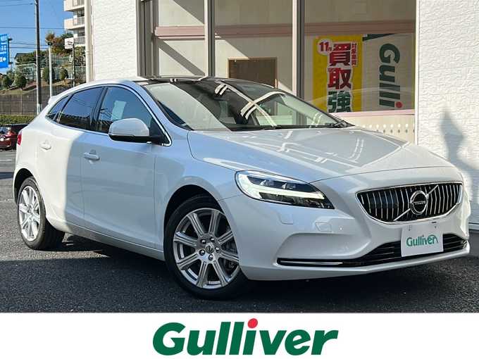 新着情報“Ｖ４０T3 モメンタム”2020年式クリスタルホワイトP入荷しました！