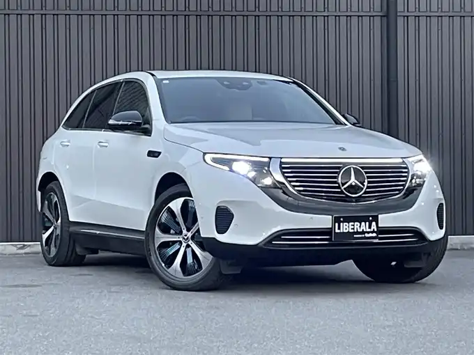 新着情報“ＥＱＣEQC400 4マチック”2023年式白入荷しました！