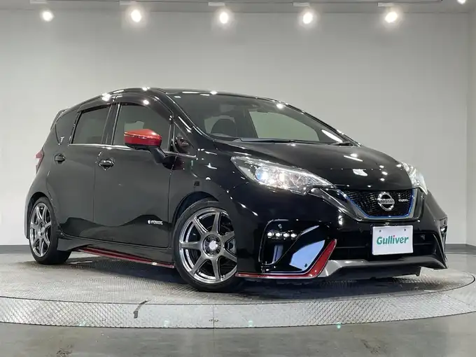 新着情報“ノートe－パワーニスモ”2017年式スーパーブラック入荷しました！