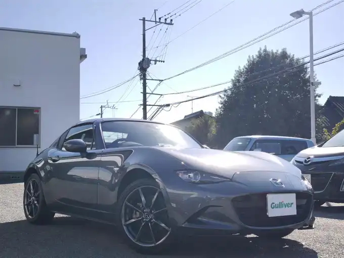 新着情報“ロードスターＲＦS”2019年式マシーングレープレミアムM入荷しました！