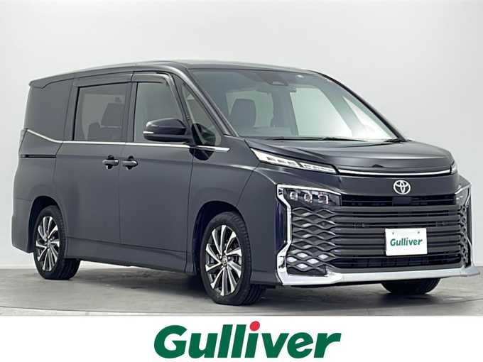 新着情報“ヴォクシーS－Z”2022年式グリッターブラックガラスフレーク入荷しました！