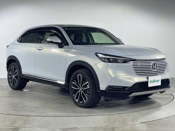 新着情報“ヴェゼルe:HEV Z”2021年式プレミアムサンライトホワイトパール入荷しました！