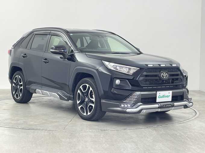 新着情報“ＲＡＶ４アドベンチャー”2020年式アティチュードブラックマイカ入荷しました！