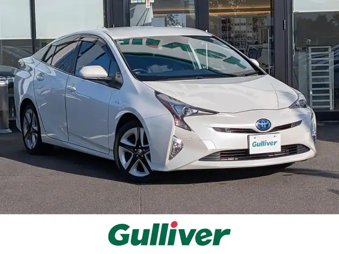 新着情報“プリウスAツーリングセレクション”2017年式ホワイトパールクリスタルシャイン入荷しました！