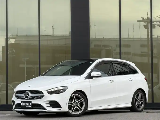 新着情報“ＢクラスB180 AMGライン”2019年式白入荷しました！