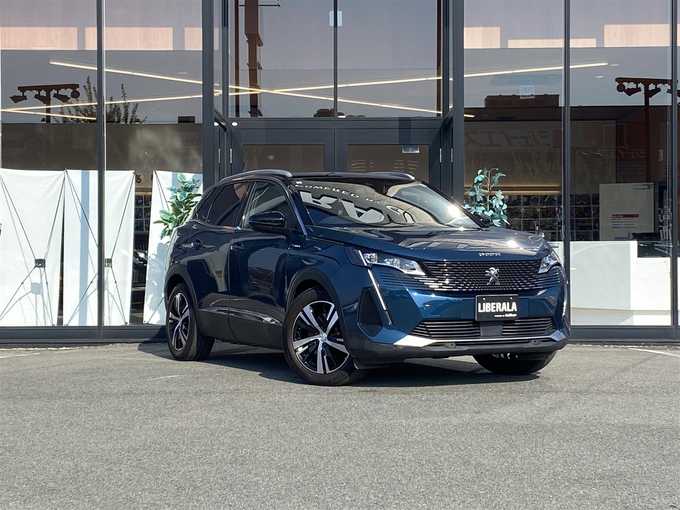 新着情報“３００８GTハイブリッド4”2021年式青入荷しました！