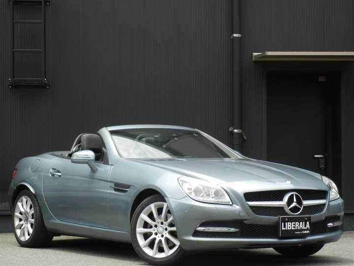 メルセデス ベンツ ｓｌｋ ｓｌｋ２００ブルーエフィシェンシー 外車 輸入中古車を探すならliberala リベラーラ