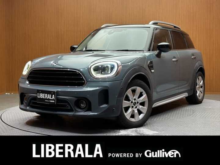 ＢＭＷ ＭＩＮＩ クロスオーバー・ボードウォーク・エディション | 外車・輸入中古車を探すならLIBERALA（リベラーラ）