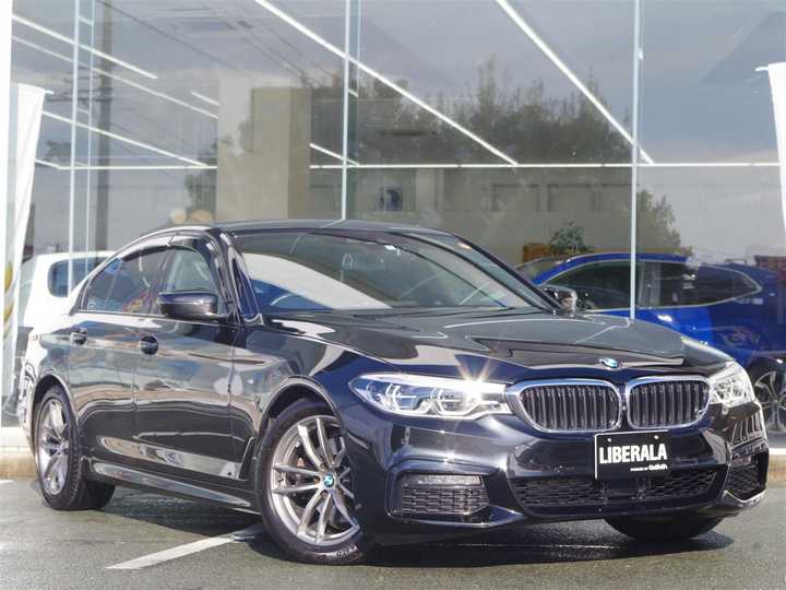 ｂｍｗ ５シリーズ ５２３ｄ ｘｄｒｉｖｅ ｍスピリット 外車 輸入中古車を探すならliberala リベラーラ