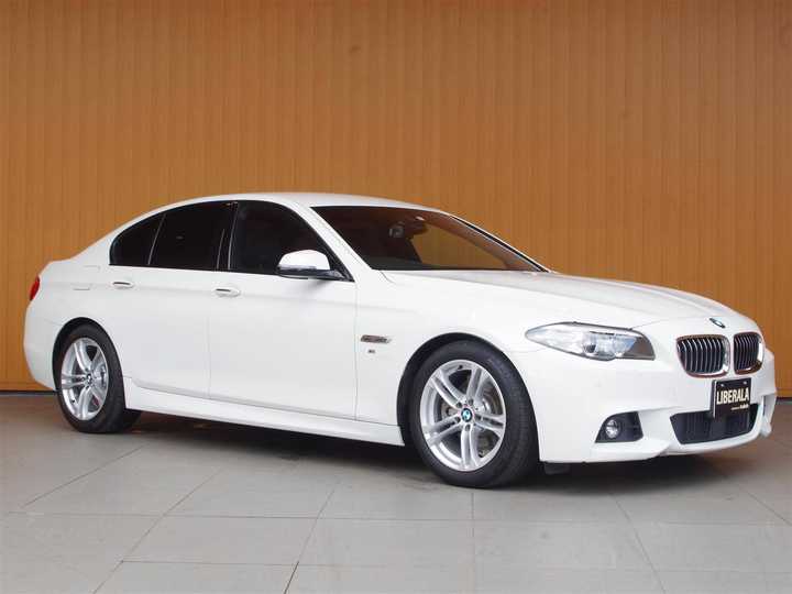 ｂｍｗ ５シリーズ ５２３ｄ ｍスポーツ 外車 輸入中古車を探すならliberala リベラーラ