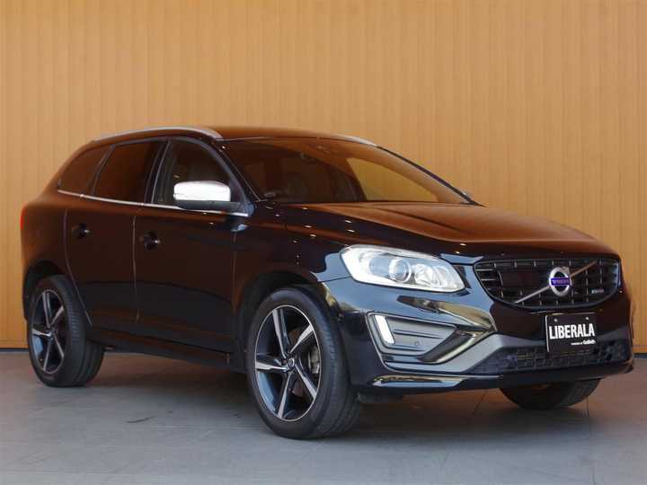 ボルボ ｘｃ６０ ｔ５ ｒデザイン 外車 輸入中古車を探すならliberala リベラーラ