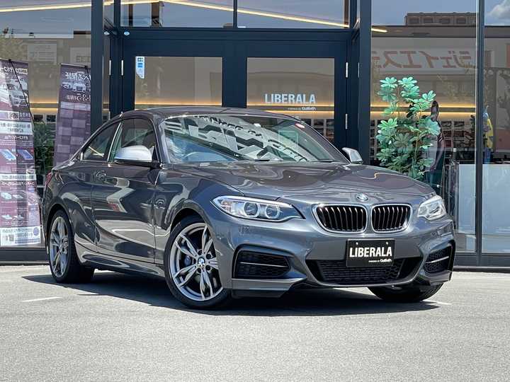 ｂｍｗ ２シリーズ ｍ２３５ｉクーペ 外車 輸入中古車を探すならliberala リベラーラ