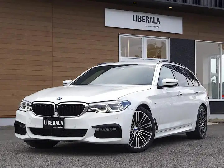 ｂｍｗ ５シリーズ 523dツーリング Mスポーツ 外車 輸入中古車を探すならliberala リベラーラ