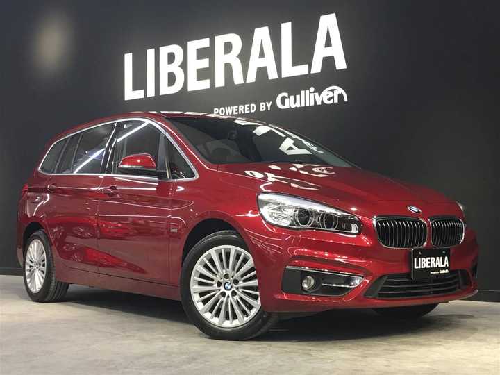 ｂｍｗ ２シリーズ ２１８ｄグランツアラー ラグジュアリー 外車 輸入中古車を探すならliberala リベラーラ