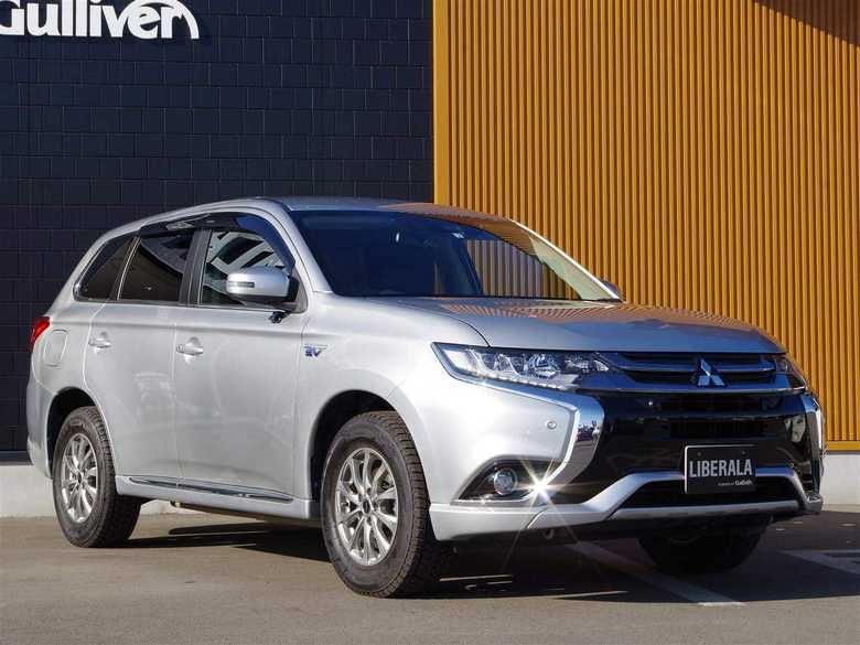 三菱,アウトランダーPHEV,M,2018年式(平成30年式),シルバー,ID52624040 中古車検索のガリバー
