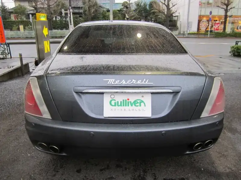 カタログ画像：クアトロポルテ（QUATTROPORTE） ベースグレード 2005年7月 GH-MQP 4200cc バック