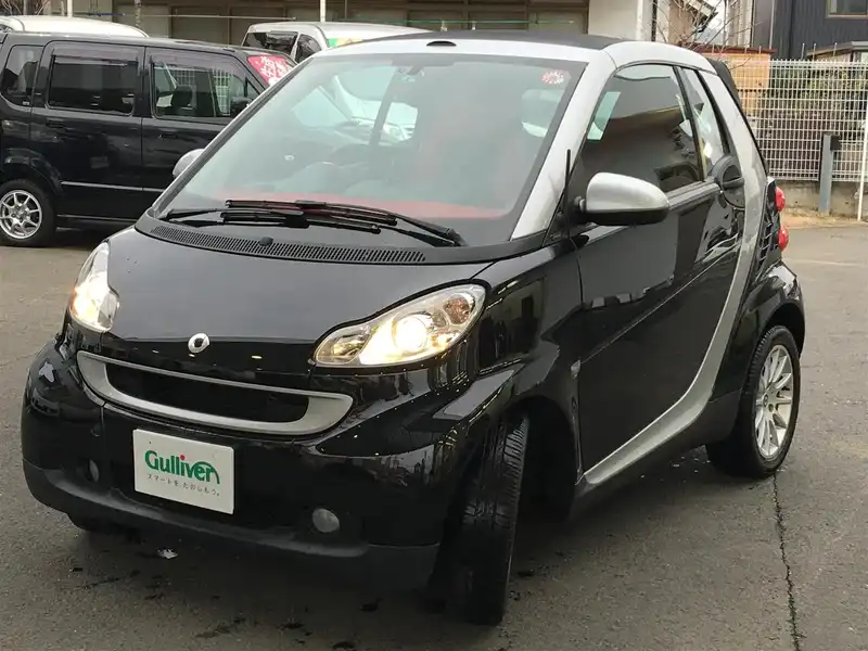 カタログ画像：スマートフォーツーカブリオ（SMART FORTWO CABRIO） ｍｈｄ 2010年10月 CBA-451480 1000cc ディープブラック 燃費23.5km / l  外装