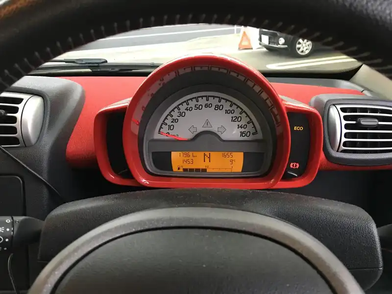 カタログ画像：スマートフォーツーカブリオ（SMART FORTWO CABRIO） ｍｈｄ 2008年12月 CBA-451480 1000cc ディープブラック 燃費23.0km / l  内装