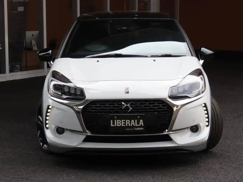 カタログ画像：ＤＳ３（DS3） パフォーマンス 2016年10月 ABA-A5X5G04 1600cc ブラン バンキーズ 燃費17.5km / l フロント